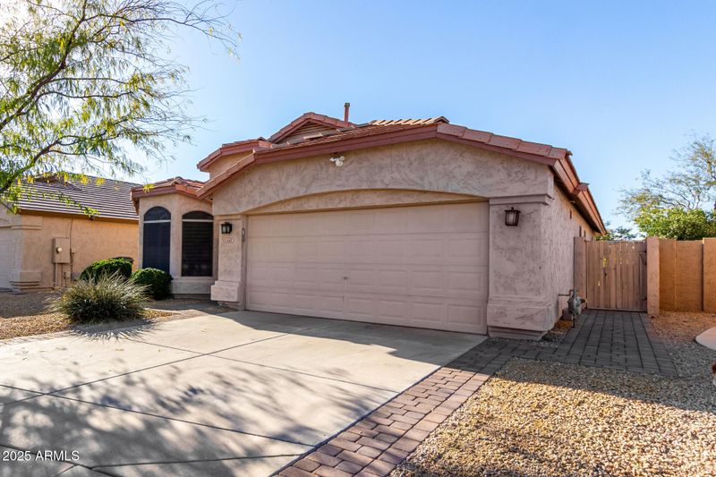 4411 E Lone Cactus Dr, Phoenix, AZ 85050