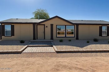 4411 Triple Crown Dr, San Tan Valley, AZ 85140