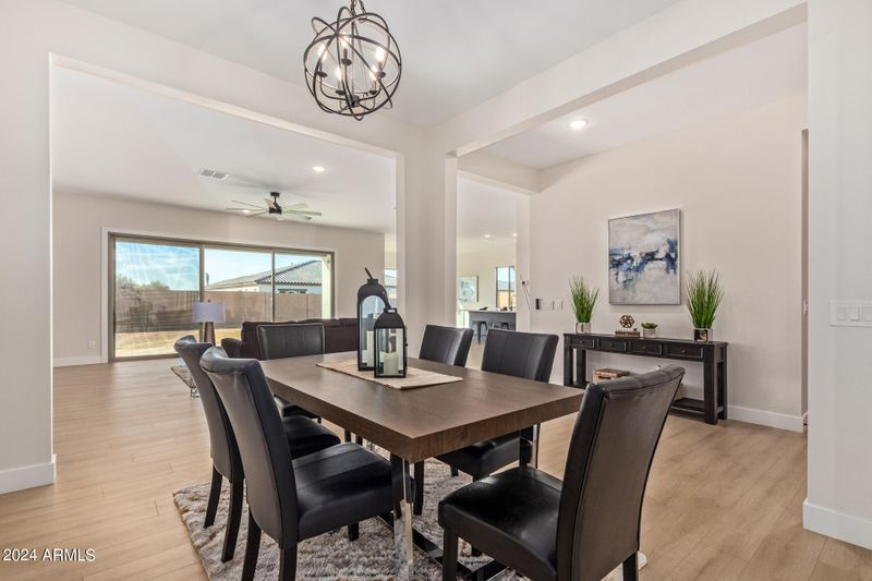 4411 W Park View Ln, Glendale, AZ 85310