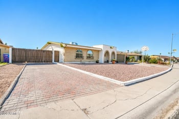 4411 Windrose Dr, Glendale, AZ 85304