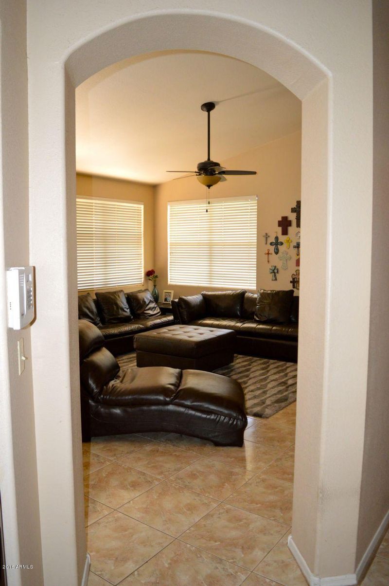 4413 E Verbena Dr, Phoenix, AZ 85044