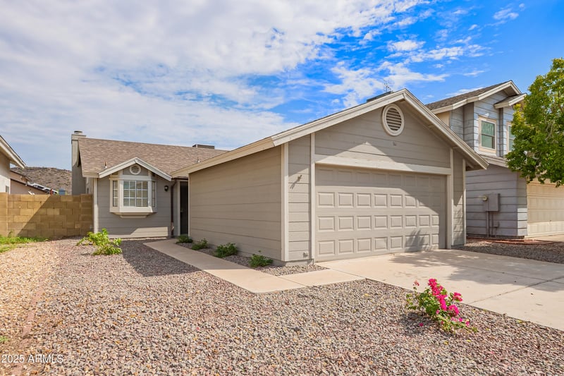 4414 Oraibi Dr, Glendale, AZ 85308