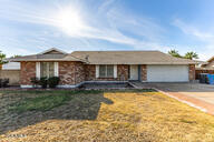 4415 Calavar Rd, Glendale, AZ 85306