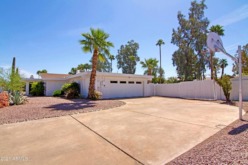 4415 E Becker Ln, Phoenix, AZ 85028
