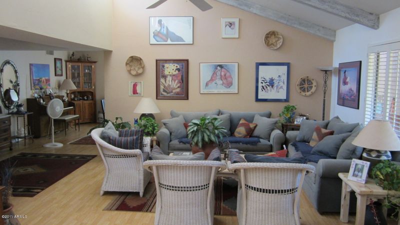 4415 E Osborn Rd, Phoenix, AZ 85018