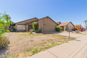 4415 Morrow Dr, Glendale, AZ 85308