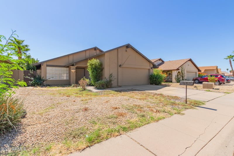 4415 Morrow Dr, Glendale, AZ 85308