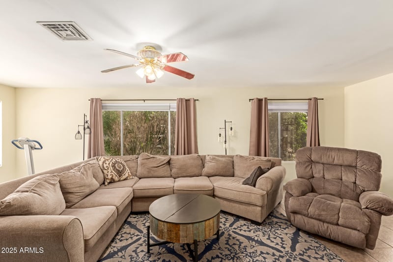 4415 Morrow Dr, Glendale, AZ 85308