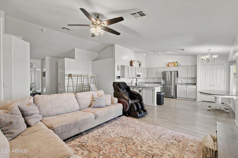 4416 E Meadow Lark Way, San Tan Valley, AZ 85140