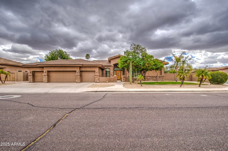 4417 Lawler Loop, Phoenix, AZ 85083