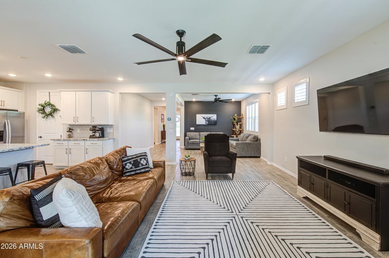 4417 Charlie Dr, San Tan Valley, AZ 85144