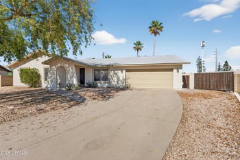 4418 Desert Hills Dr, Glendale, AZ 85304
