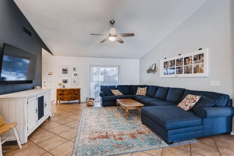 4418 E Ashurst Dr, Phoenix, AZ 85048