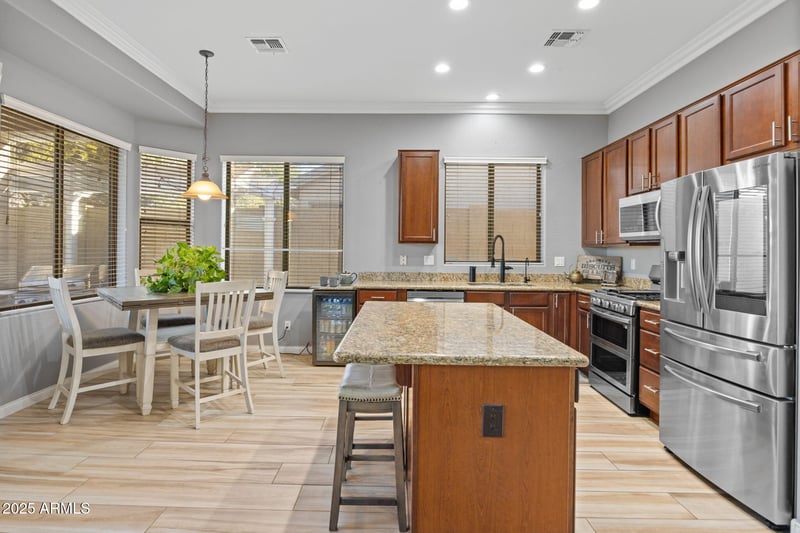 4418 Phalen Dr, New River, AZ 85087