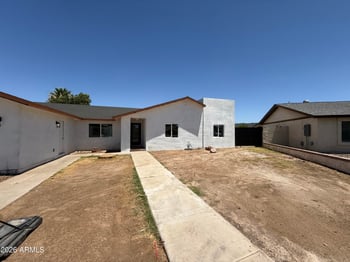 4418 Paradise Dr, Glendale, AZ 85304