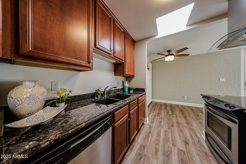 4419 27th St #22, Phoenix, AZ 85016