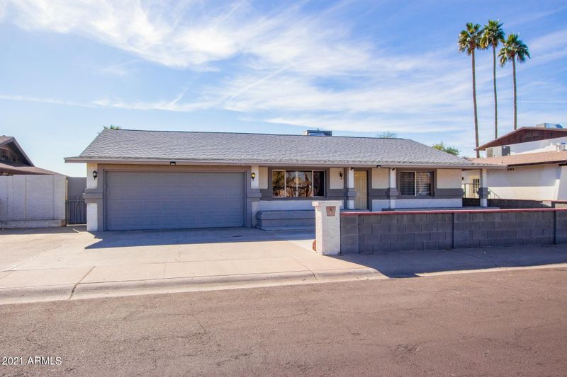 4419 W Vista Ave, Glendale, AZ 85301