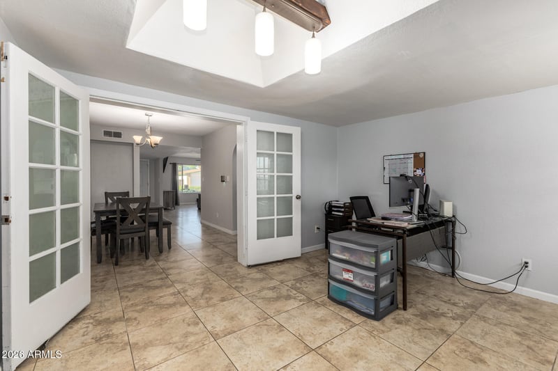4419 Vogel Ave, Glendale, AZ 85302