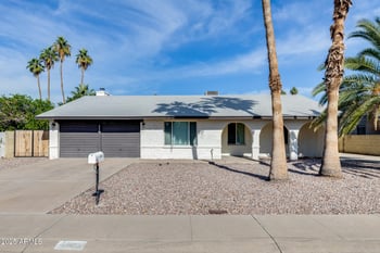 4420 Mercer Ln, Glendale, AZ 85304