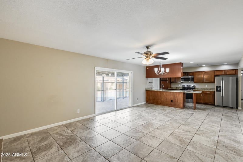 4420 Mercer Ln, Glendale, AZ 85304