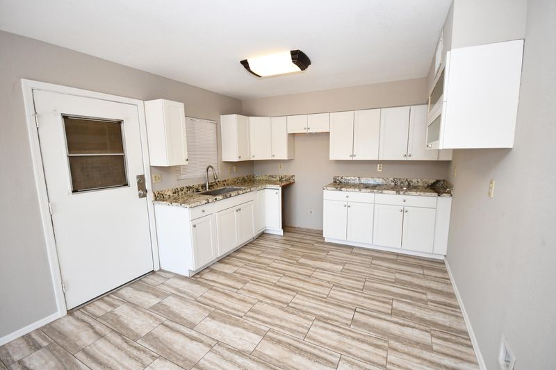 4420 S 7th St, Phoenix, AZ 85040