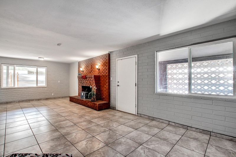 4421 S 7th Pl, Phoenix, AZ 85040
