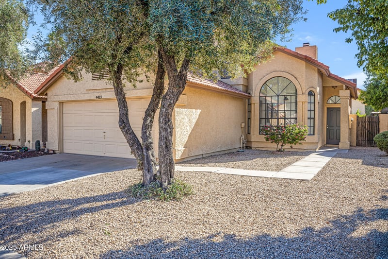 4423 Amberwood Dr, Phoenix, AZ 85048