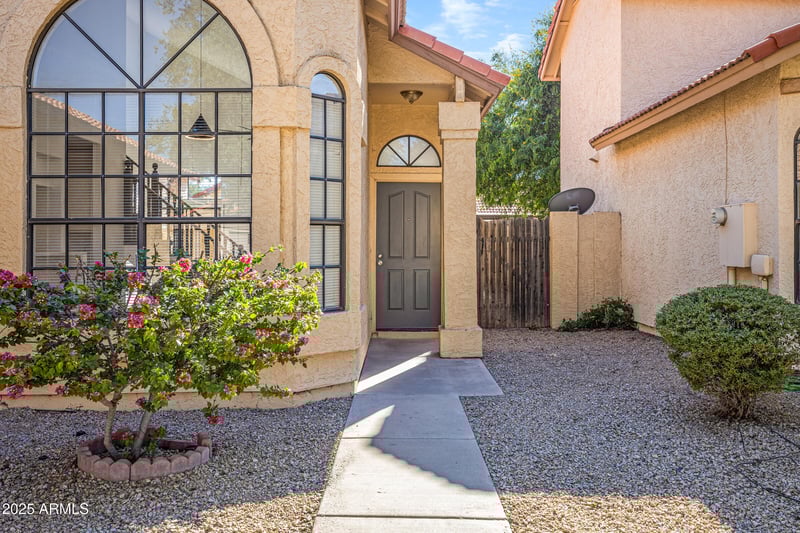 4423 Amberwood Dr, Phoenix, AZ 85048