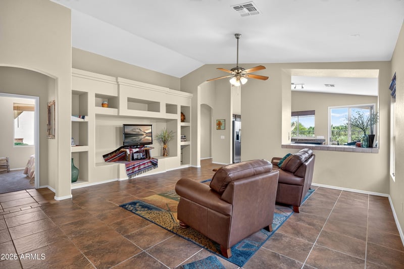 4423 E Smokehouse Trl, Cave Creek, AZ 85331
