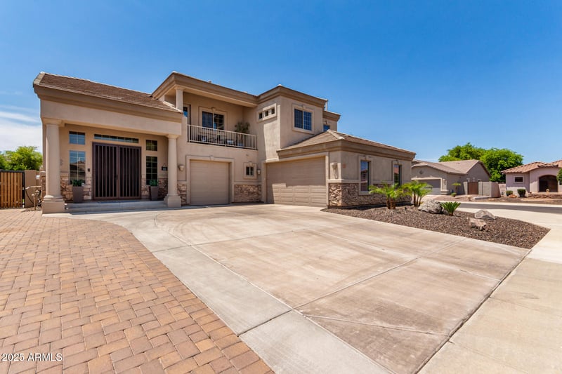 4423 Lodge Dr, Laveen, AZ 85339