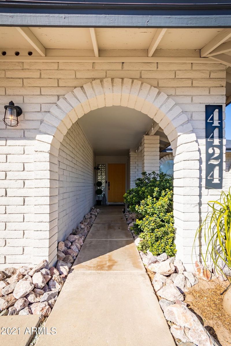 4424 E Acoma Dr, Phoenix, AZ 85032