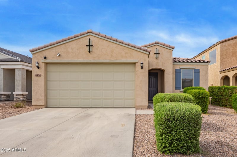 4424 Vervain Ave, San Tan Valley, AZ 85144