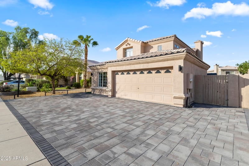 4425 Bighorn Ave, Phoenix, AZ 85044