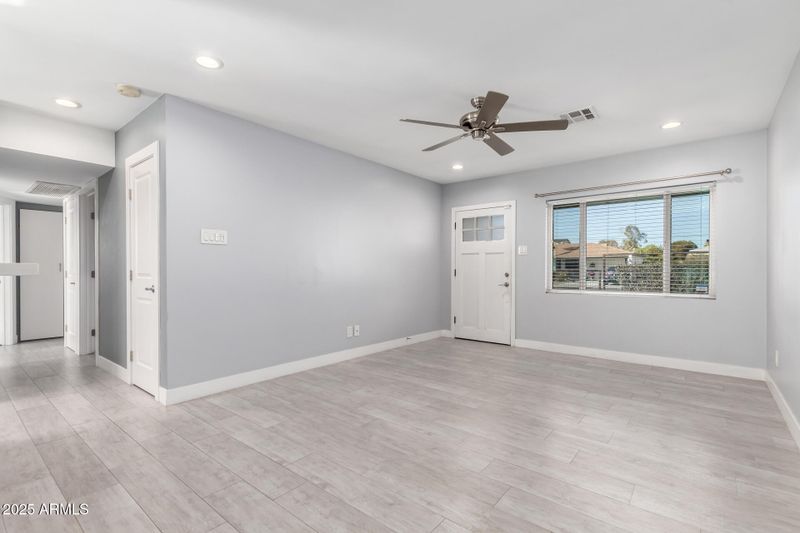 4425 E Glenrosa Ave, Phoenix, AZ 85018