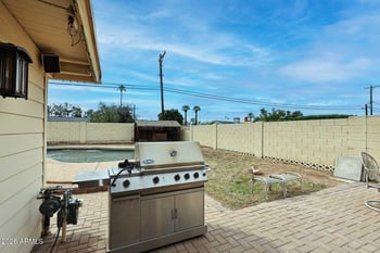 4425 E Weldon Ave, Phoenix, AZ 85018