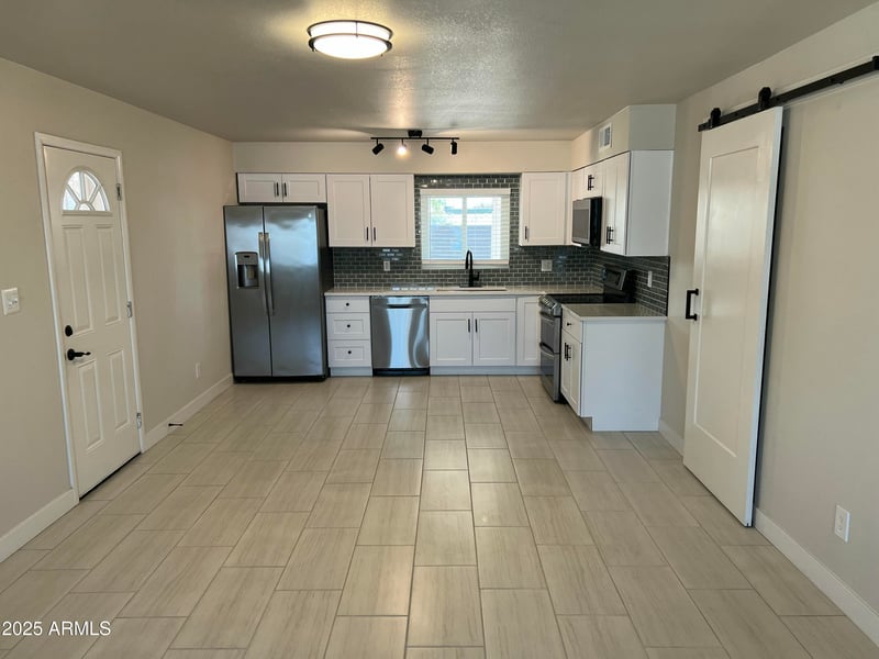 4425 Sierra St, Glendale, AZ 85304