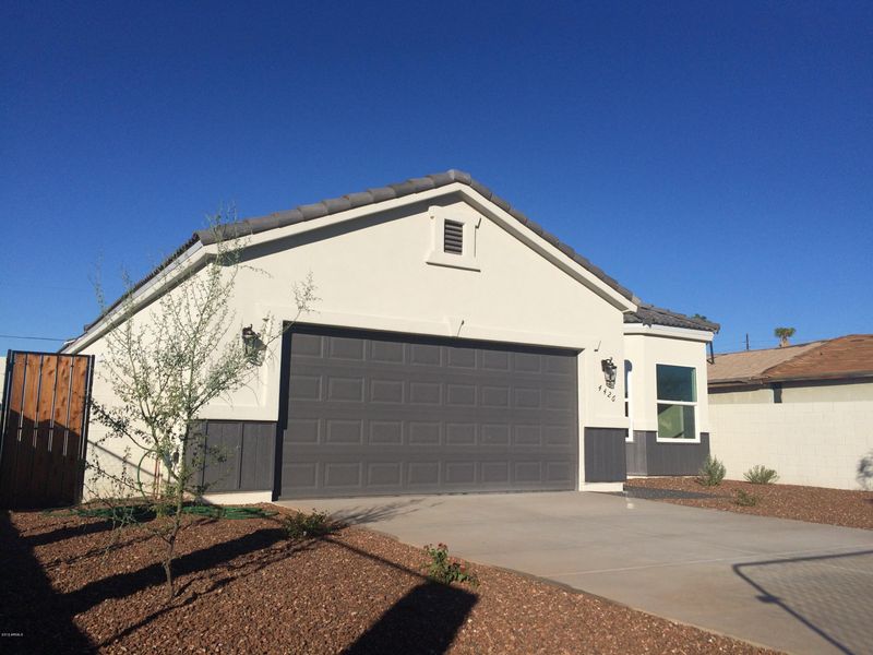 4426 S 8th Pl, Phoenix, AZ 85040