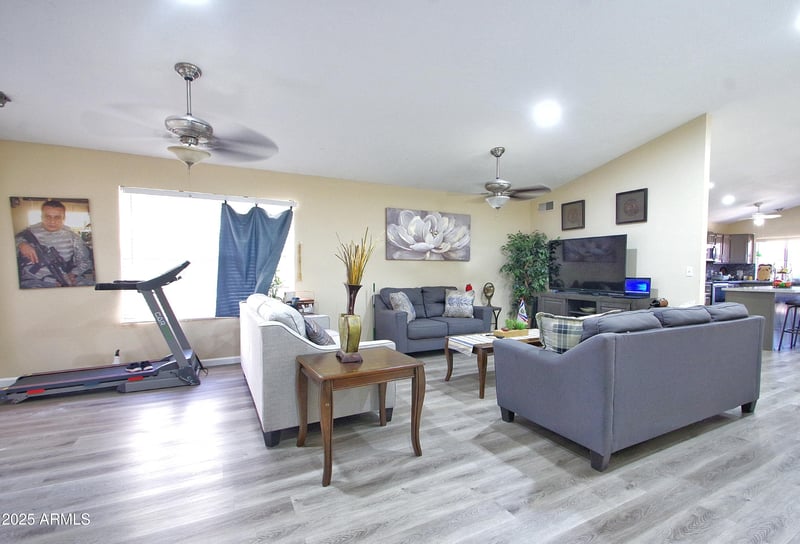 4427 Kimberly Way, Glendale, AZ 85308