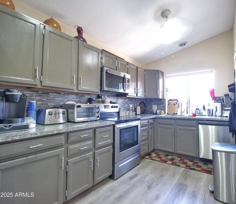 4427 Kimberly Way, Glendale, AZ 85308