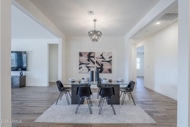 4427 Park View Ln, Glendale, AZ 85310