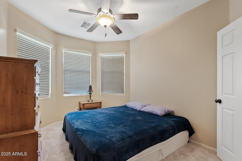 4427 Powell Dr, New River, AZ 85087