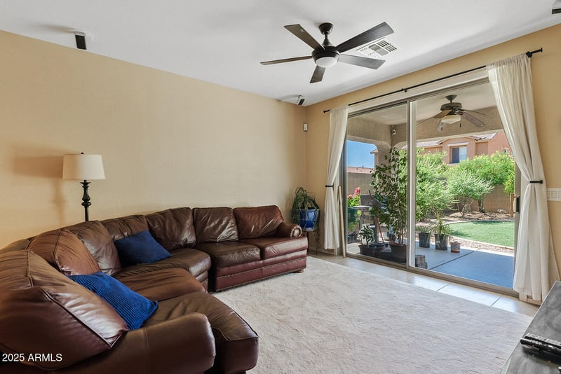4427 Powell Dr, New River, AZ 85087