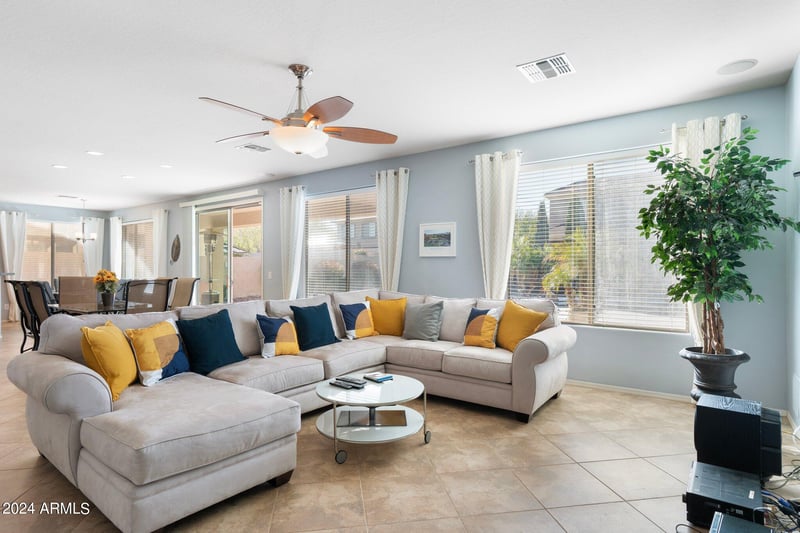 4427 Summerside Rd, Laveen, AZ 85339