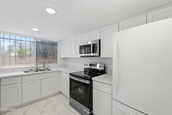 4427 Dahlia Dr, Glendale, AZ 85304
