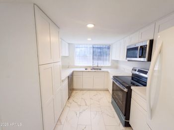 4427 W Dahlia Dr, Glendale, AZ 85304