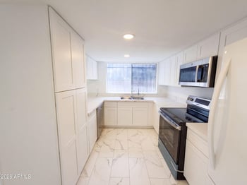 4427 W Dahlia Dr, Glendale, AZ 85304