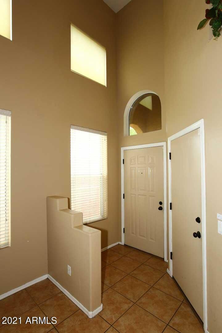 4428 E Glenhaven Dr, Phoenix, AZ 85048