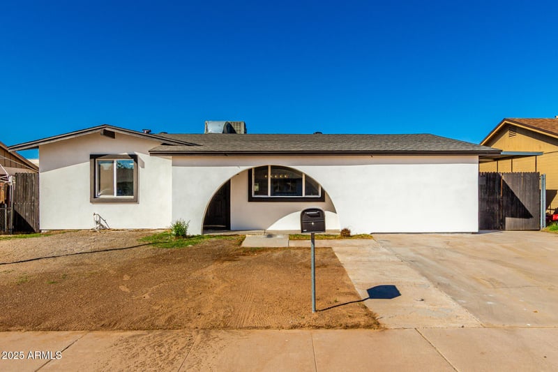 4428 Sanna St, Glendale, AZ 85302