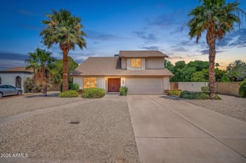 4428 Villa Theresa Dr, Glendale, AZ 85308