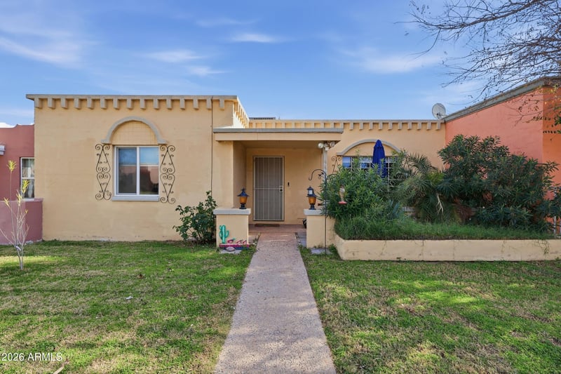 443 Hobson Pz, Mesa, AZ 85203